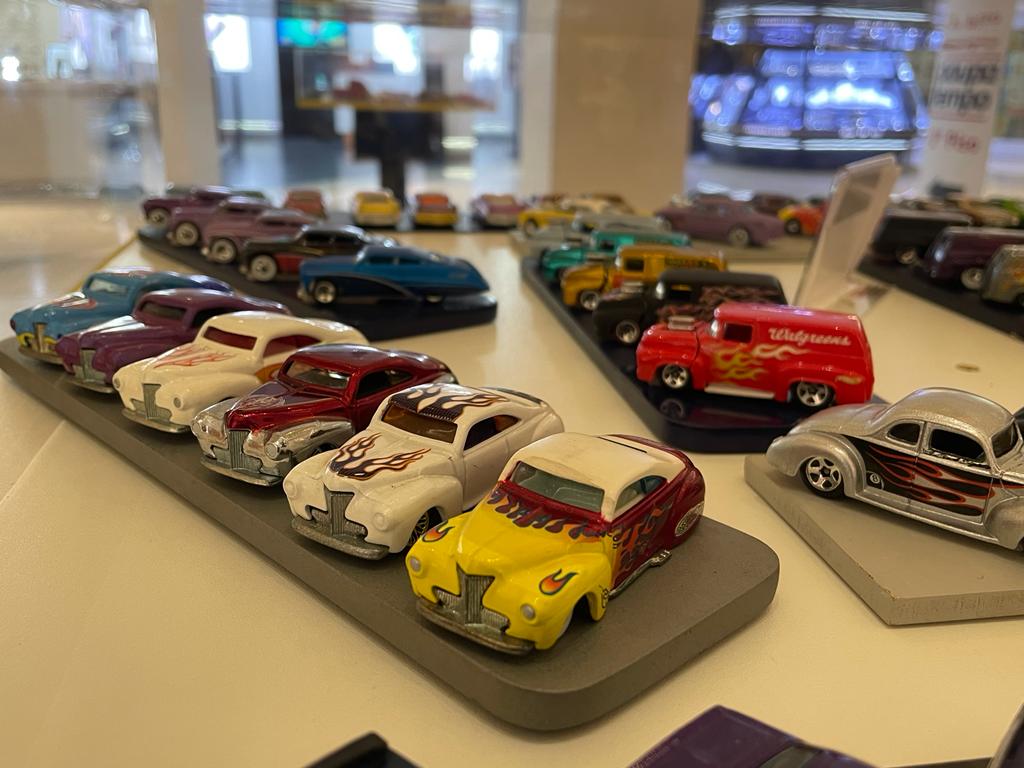 Atacadista faz sua primeira exposição de carros clássicos em Curitiba com  destaque para réplica da Hot Wheels - Bem Paraná