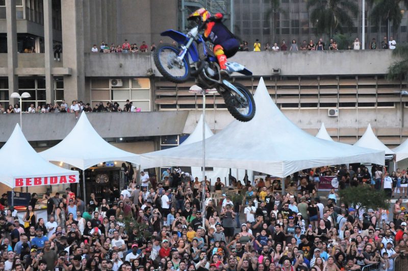 Sto.André recebe evento com manobras radicais de motos neste